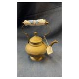 Brass kettle with delft handle
