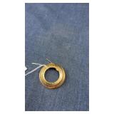 Vintage gold tone brooch