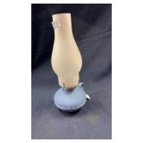 Vintage wedgewood style oil lamp
