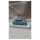 Solido 'L'Age d'Or'  1:43 1950 Chevrolet Sedan.