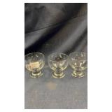 Footed glasses 3