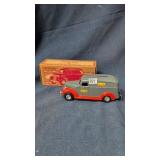 1995 ERTL die-cast metal bank 1:25 1938 Chevrolet