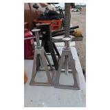 Jack stands