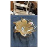 Art glass flower bowl