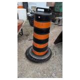 Traffic pylon