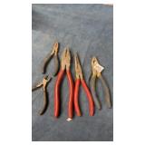 Pliers