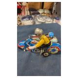 Tin motorcycle