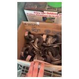 Box of castors