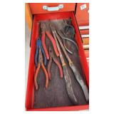 Pliers