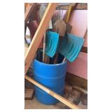 Shovels & yard tools