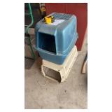 Pet carrier / litter box