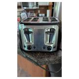 Black and Decker 4 slice toaster