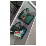 Scott fertilizer spreaders handheld