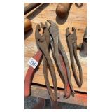 Pliers