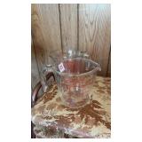 Pyrex measuring cups
