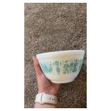 Amish butter print Pyrex bowl