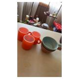 Bowls/ milk glass mugs