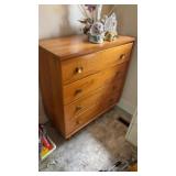 Dresser - no contents