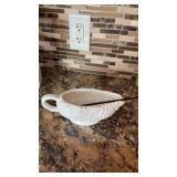 Belige gravy boat