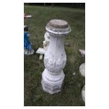 Birdbath pedestal
