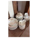 Pine tree china dish set