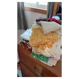 Linens / doilies