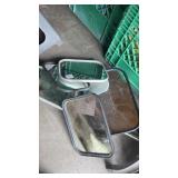Tow mirrors