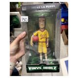Peter la fleur vinyl figure