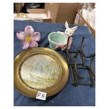 Assorted decor