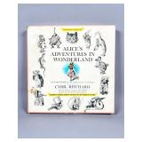 Aliceï¿½s Adventures in Wonderland Boxed Set
