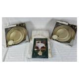Gold Charger Plates and Holiday Table Linens