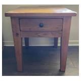 Broyhill Attic Heirlooms End Table With Drawer