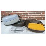 Bakeware and Automatic Bun Warmer