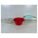 Plastic Kitchenware Set with Colander and Bowl