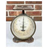 Universal Iron Kitchen Scale with Dial Display