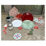Holiday-Themed Tableware and Decor