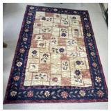Floral Pattern Area Rug, 7x5 ft