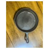 Lodge Cast Iron Skillet No. 10