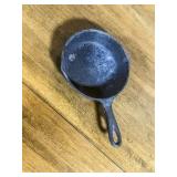 Cast Iron Skillet with Pouring Spouts