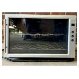 Thermoelectric Wine Cooler, Model JC-23AM