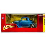 Johnny Lightning 1932 Ford Coupe, 1:24 Scale