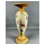 Porcelain Pedestal with Floral Motif
