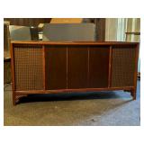 Magnavox Micromatic Stereo Console