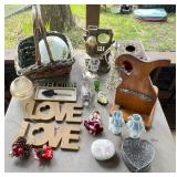 Home Decor and Assorted Decorative Lot