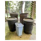 Plastic Trash Bins With Lids