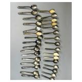 Rogers Mfg Co IS Silverplate Teaspoons Set of 30