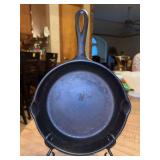 Unmarked #5 cast iron skillet…..8-1/2”