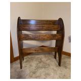 Vintage wood quilt rack with carved sides…..25-1/4 x 11 x 30 tall