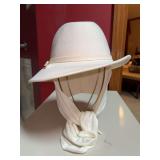 Street Smart ladies cream color felt hat with scarf