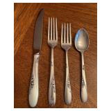 Sterling Easterling Rose Spray 4-piece place setting…..110.5 total grams (minus the knife)